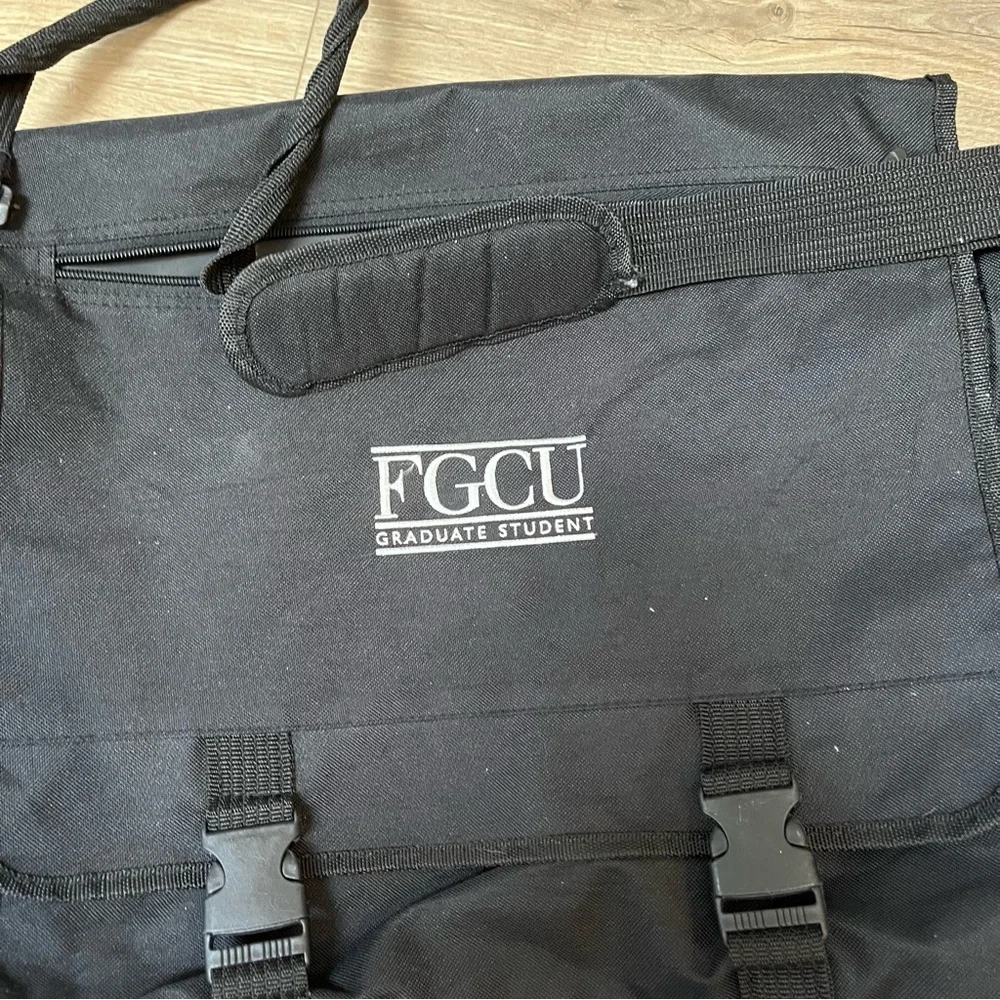 FGCU Graduate Studies Bag